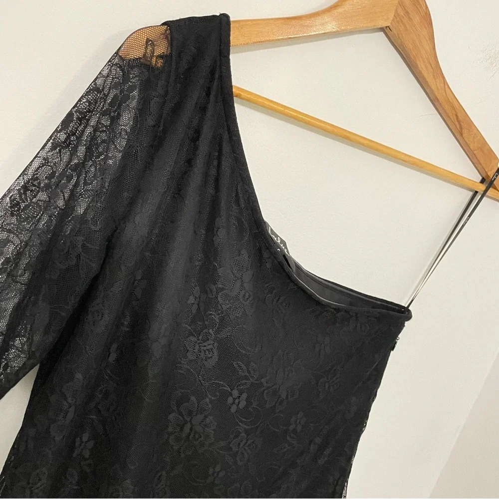✨NWT Lulus Black Lace One Shoulder Bell Sleeve Come To Play Mini Dress Small - Picture 4 of 11